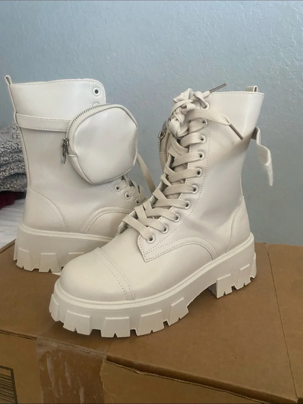 Chunky Lace-Up Combat Boots with Removable Pouch - Cream - Picture 2 of 3